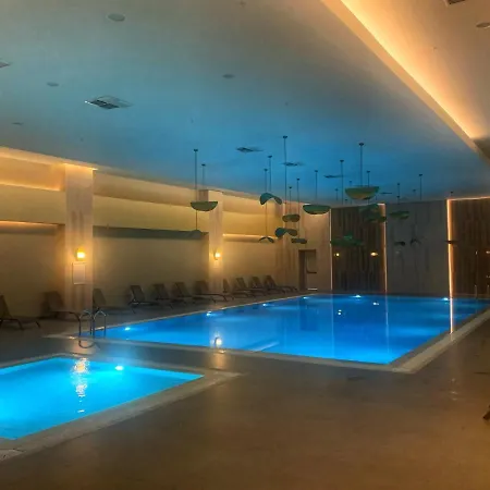 アパート Luxury In The Center イスタンブール