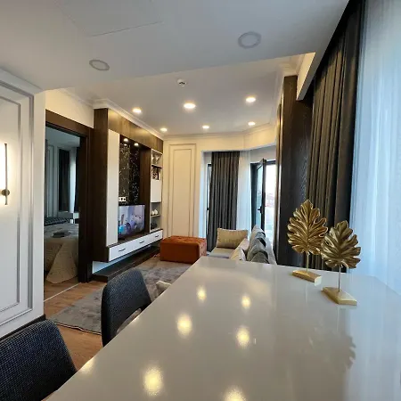 Luxury In The Center